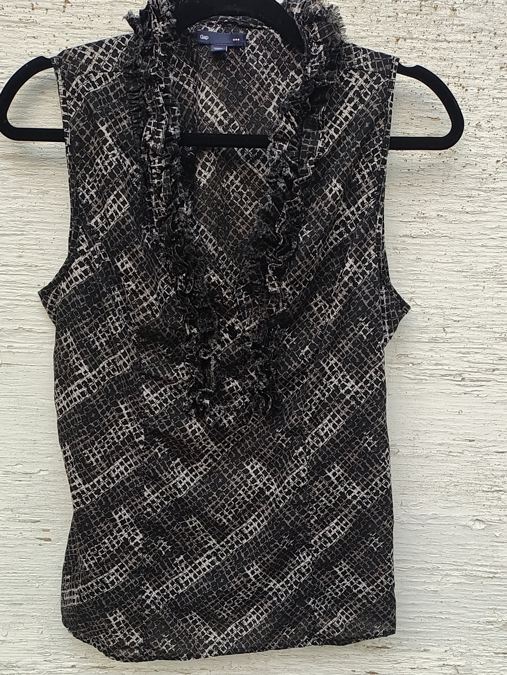 GAP Sleeveless Raw-edge Ruffled V-Neck Blouse, Size L